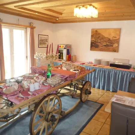 Mira Hotel