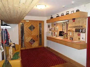 Hotel Mira