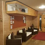 Mira Hotel