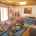 Mira Hotel