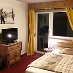 Hotel Mira 3*