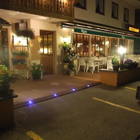 Hotel Mira